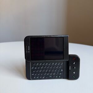 HTC Dream Google (DREA100) Black (T-Mobile) Slide-Out Keyboard Cell phone